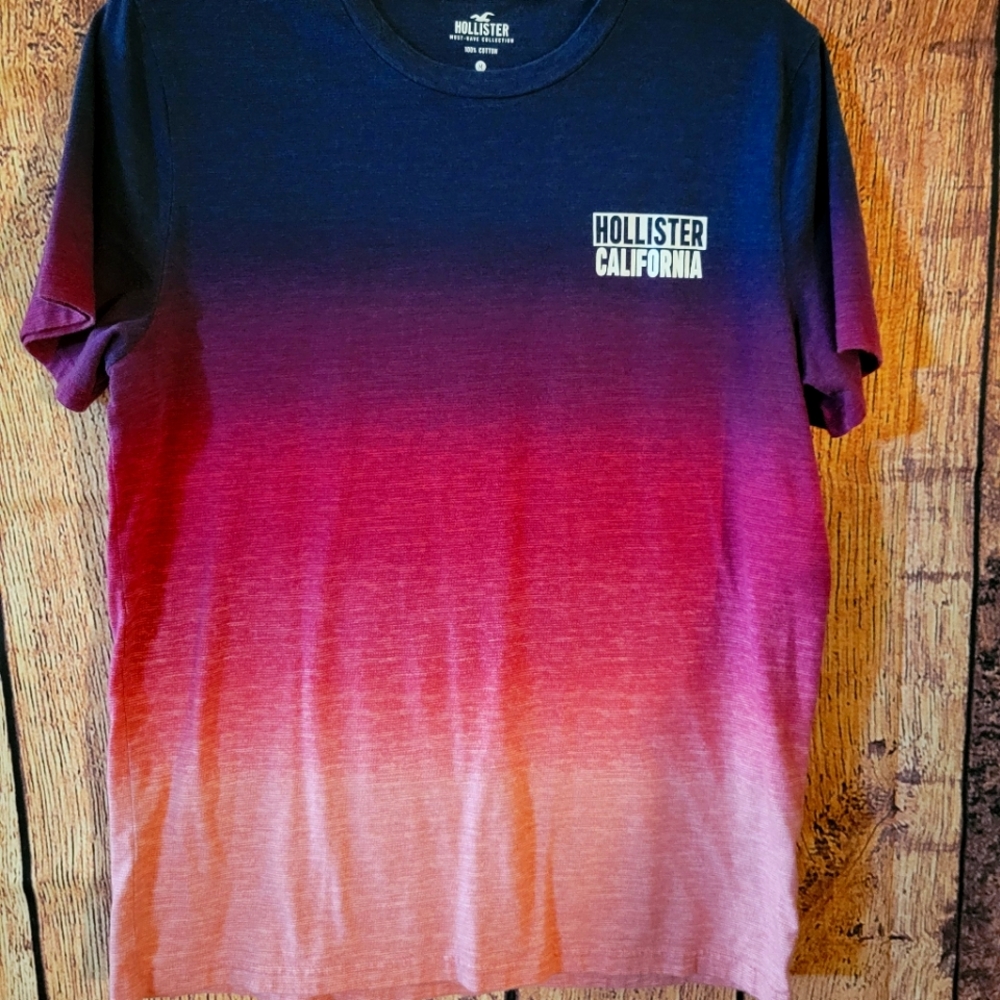 Hollister t-shirt